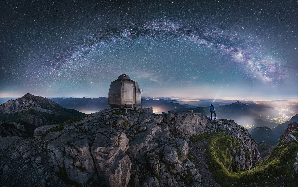 Arco de Vía Láctea sobre refugio Grignetta - Alpes Bergamo Italia - Stefano Pellegrini Arco de la Vía Láctea sobre el refugio Grignetta en los Alpes de Bergamo (Italia) de Stefano Pellegrini