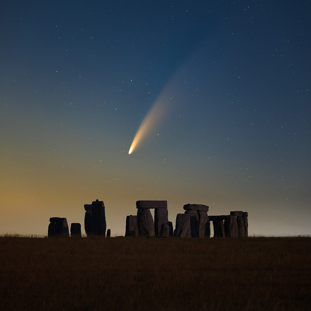 Cometa Neowise sobre Stonehenge - Wiltshire - Reino Unido - Declan Deval stonehenge-reino-unido-cometa-neowise-declan-deval Declan Deval