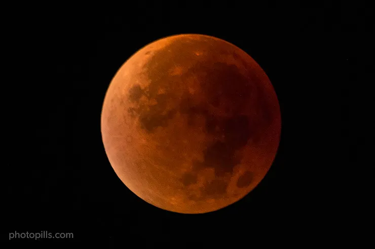 Lunar Eclipse Vignette